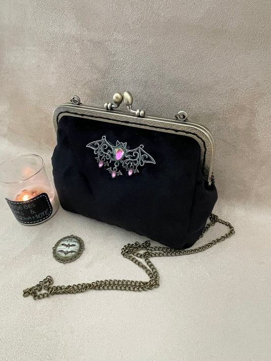 Clutch/pochette chauve souris en velours noir