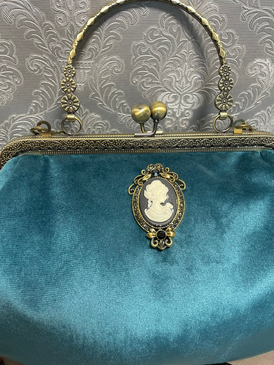 Sac femme "Camée " – Velours & silhouette baroque – Accessoire élégant et mystérieux