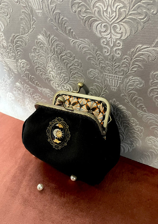 Porte-monnaie "Astre Lunaire" – Création Textile Mystique & Céleste