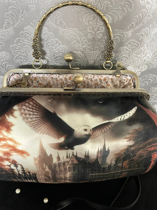 Sac "Chouette & Château" | Velours Profond & Gardienne des Ombres – Le Comptoir de Suzanne