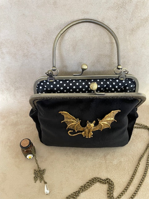 pochette chat, chat ailé