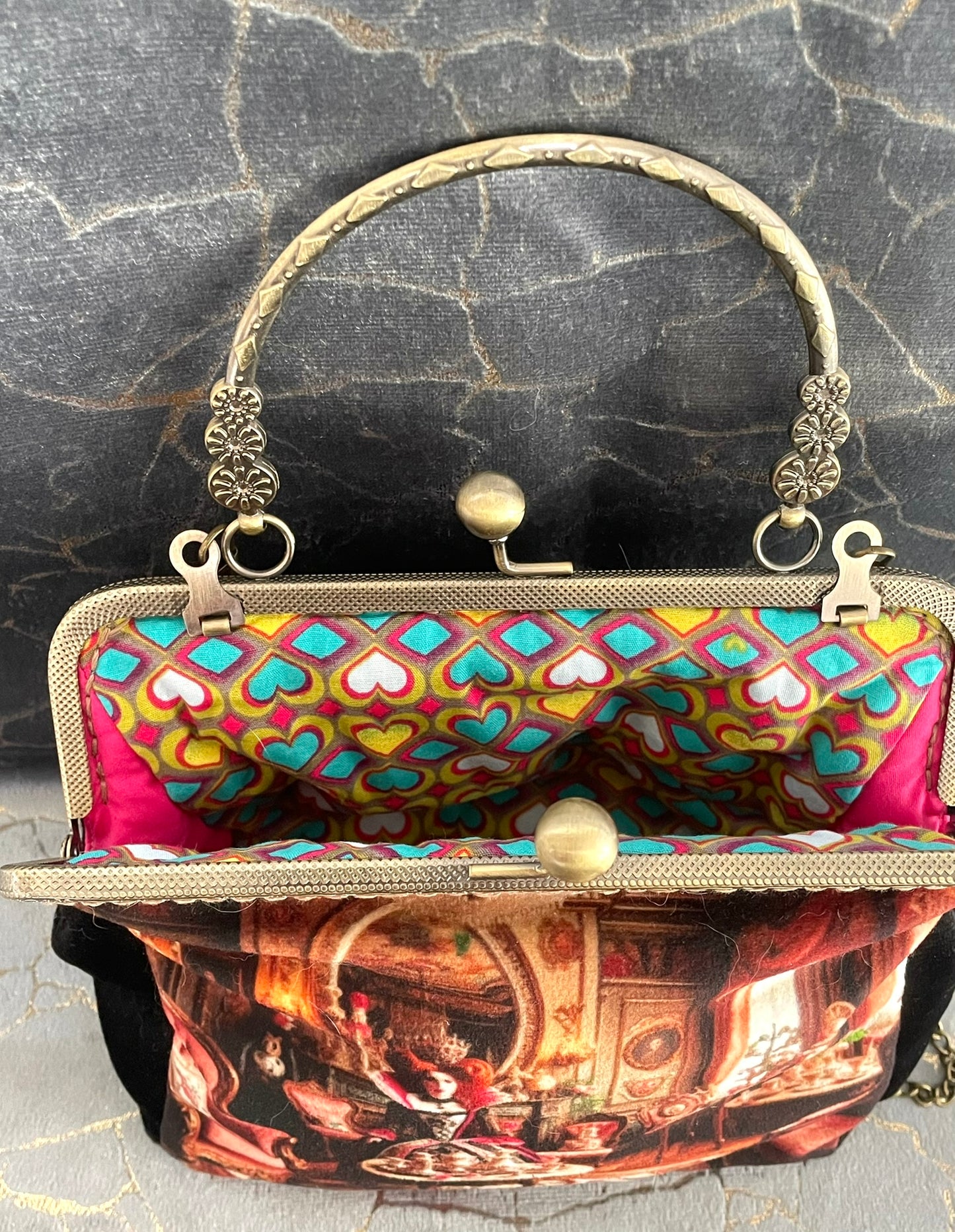 pochette/clutch reine de coeur - alice au pays des merveilles