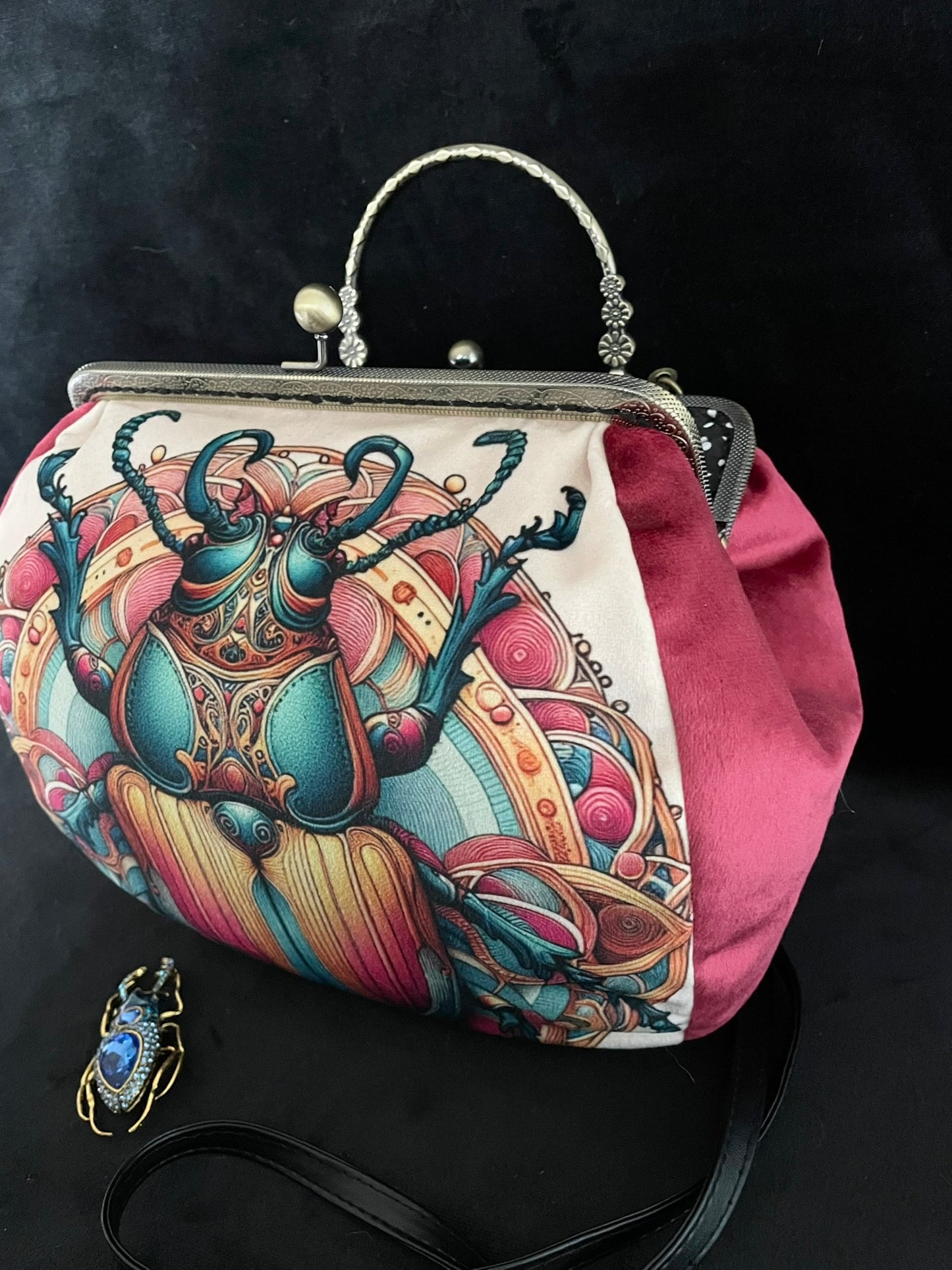 sac retro scarabee egyptien