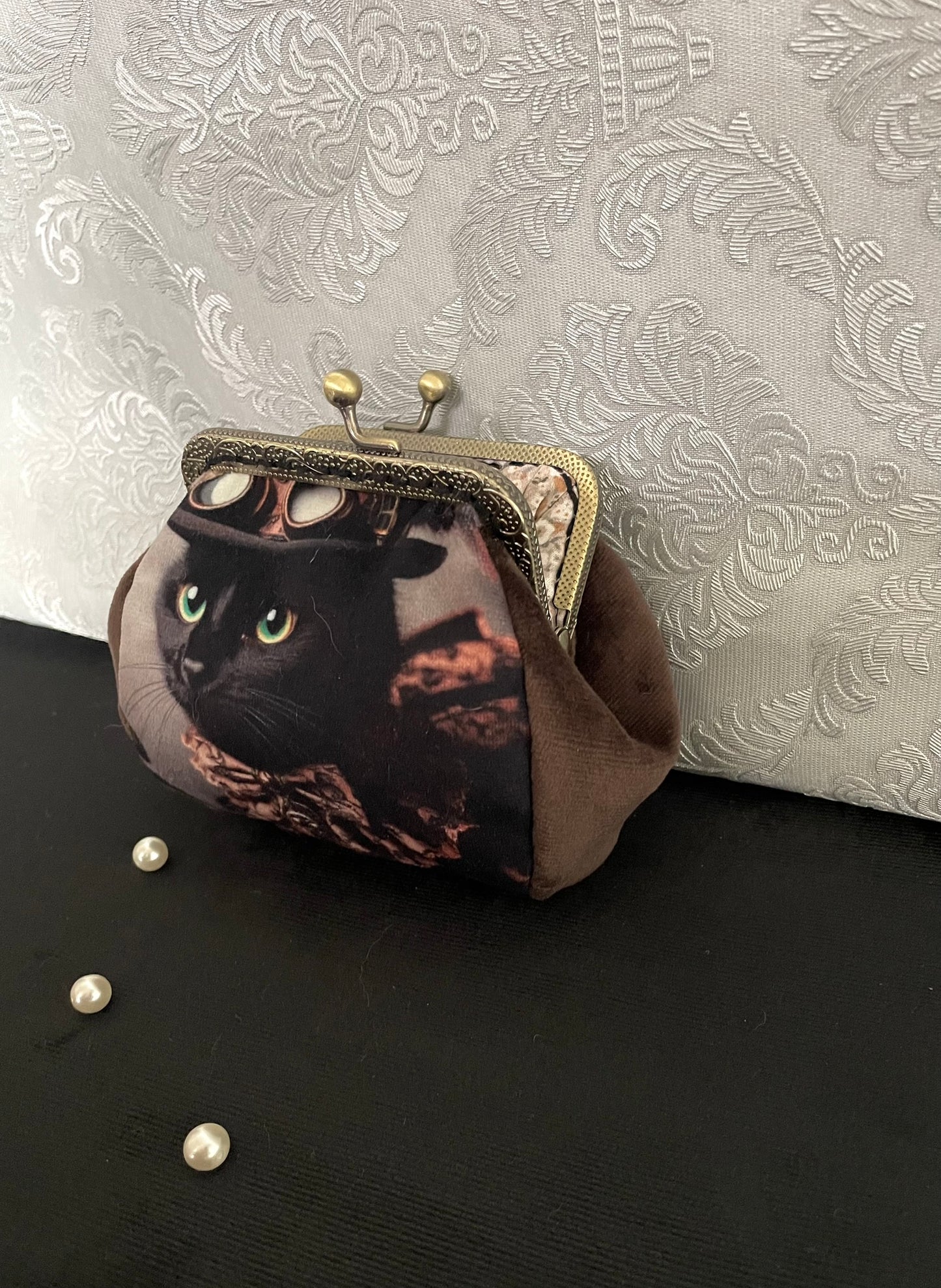 Porte-Monnaie Steampunk Chat Noir – Velours Chocolat-  Fantastique