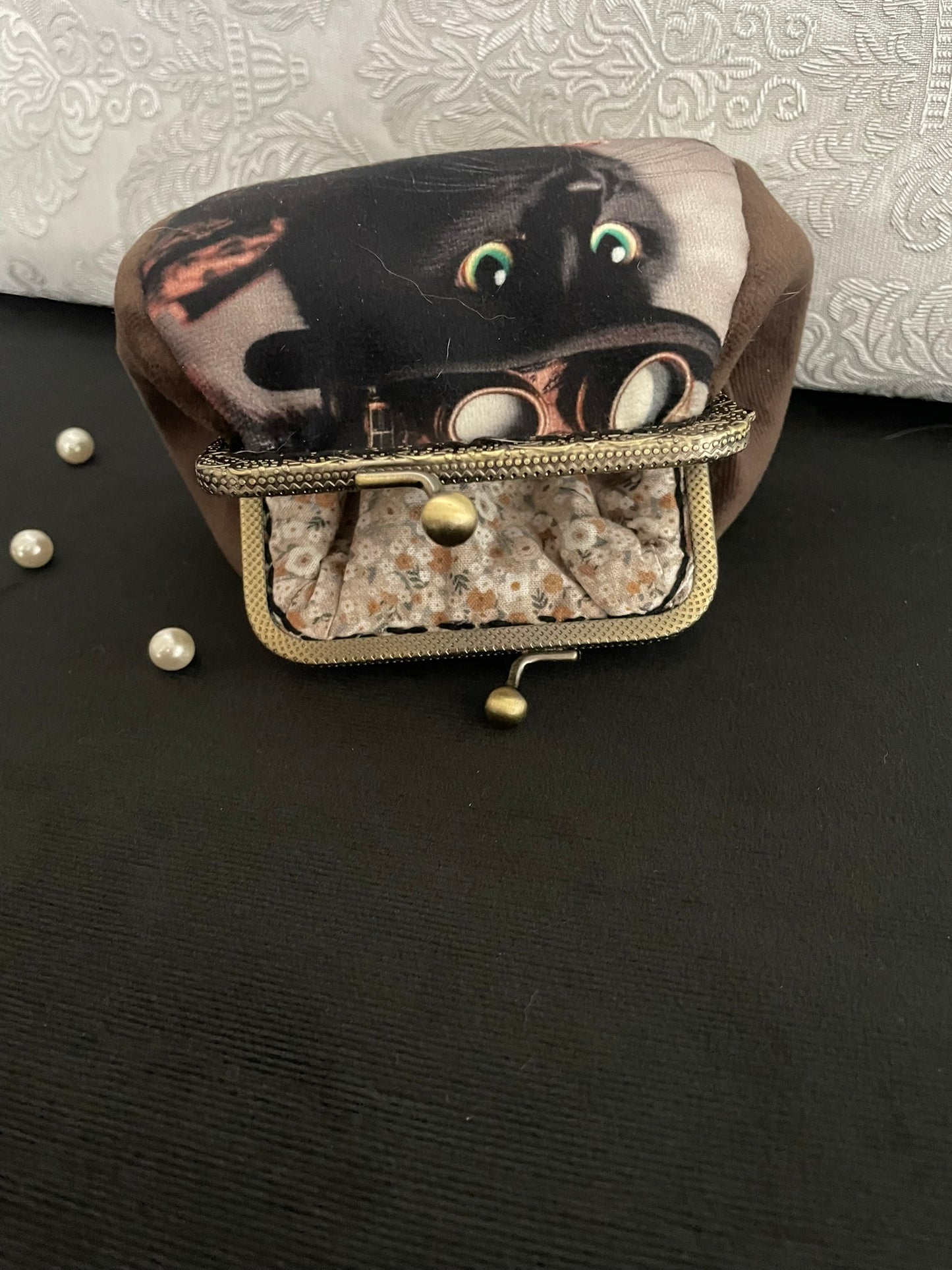 Porte-Monnaie Steampunk Chat Noir – Velours Chocolat-  Fantastique