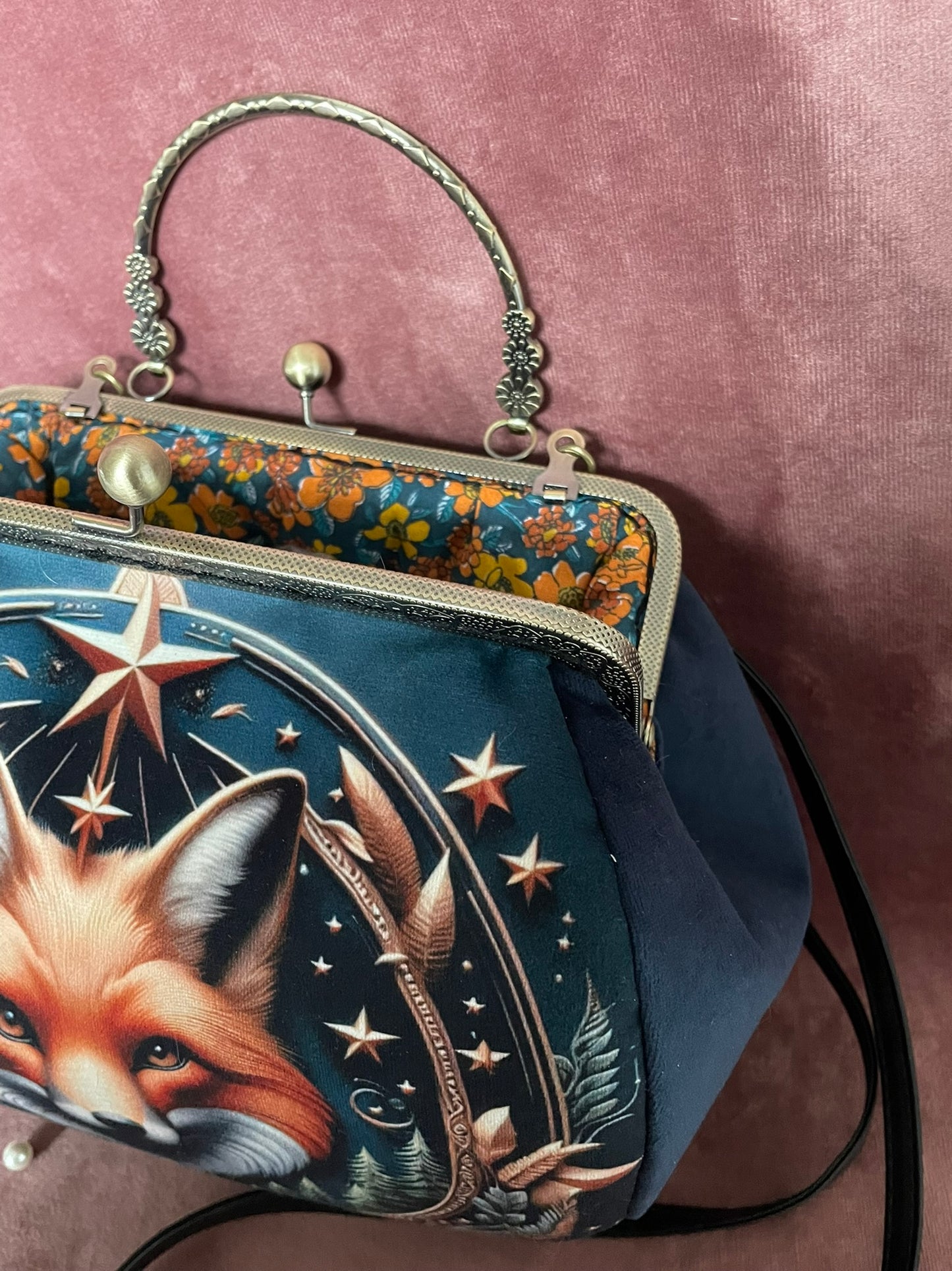 Sac Vintage Renard Mystique – Accessoire Féérique Femme en Velours Bleu Nuit