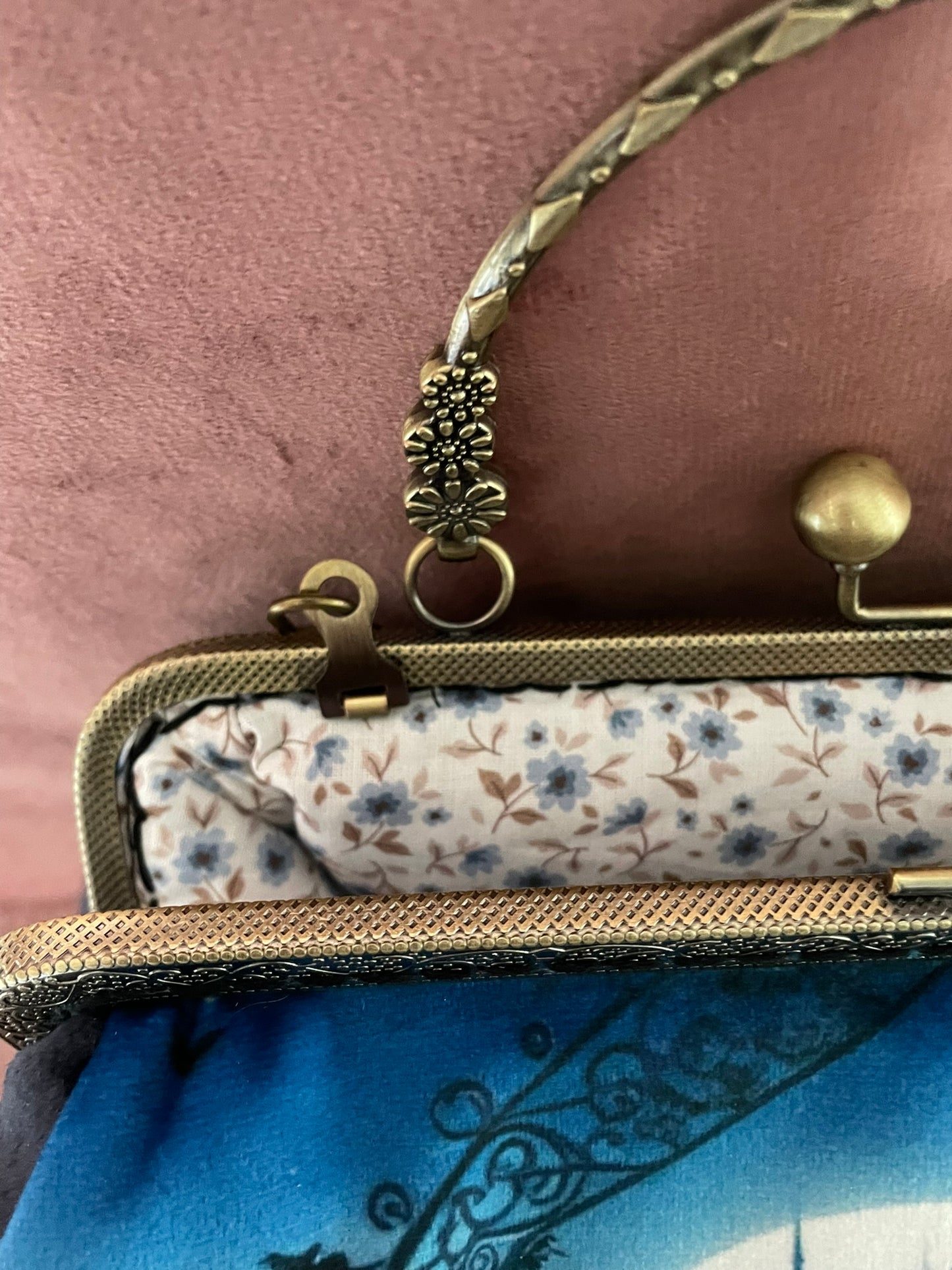 Sac Vintage Mystique Chat Noir Ailé – Accessoire Fantaisie Feminin – Elegance Sombre & Envoutante