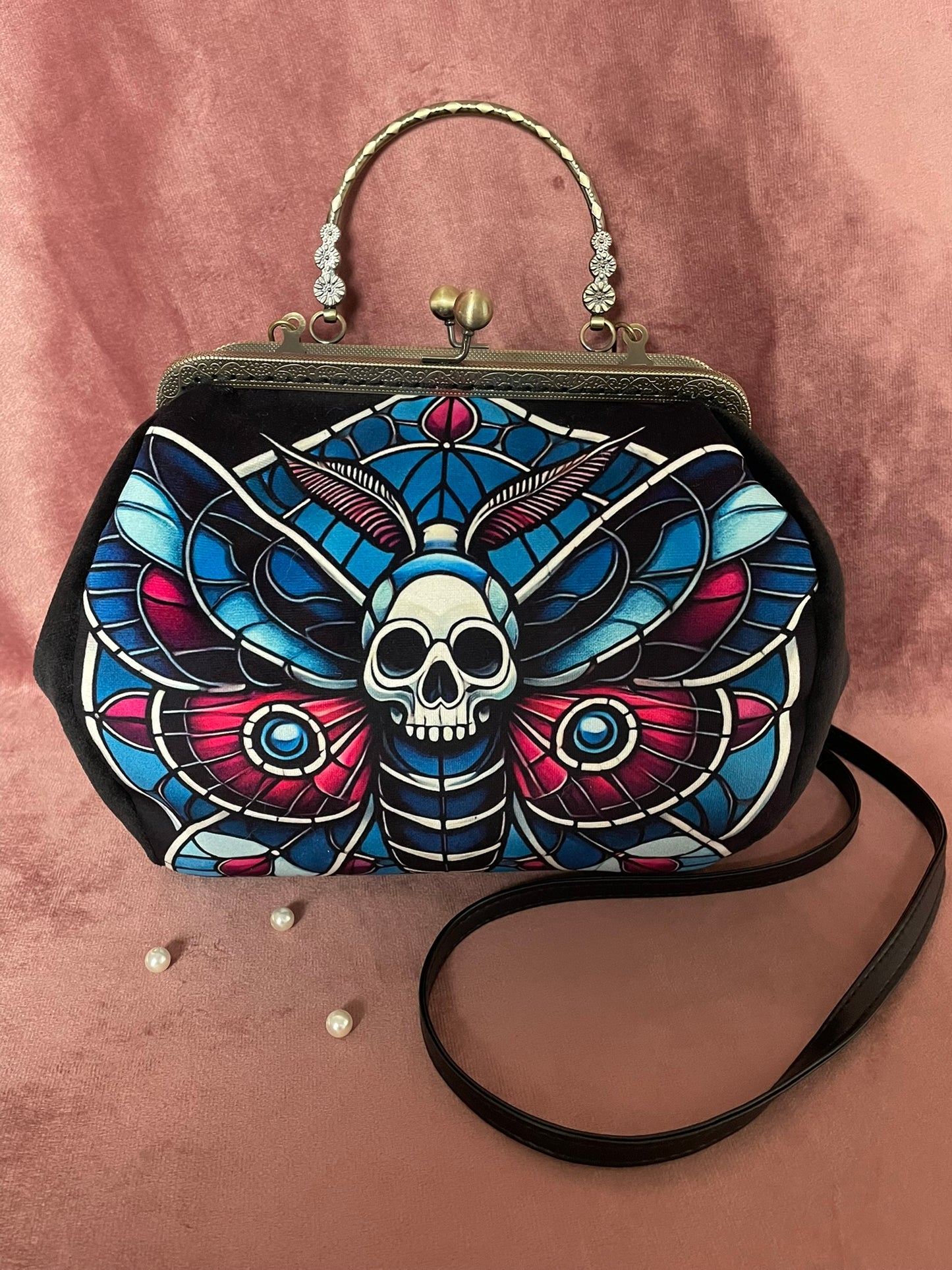 ac Vintage Papillon Crâne – Accessoire Fantaisie & Elégance Sombre