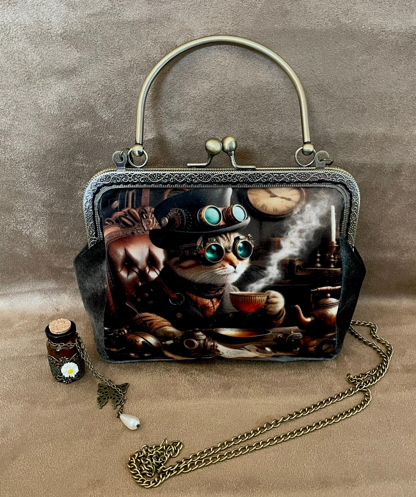 Sac Steampunk "Chat du Temps" – Clutch Vintage à l’Esprit Victorien