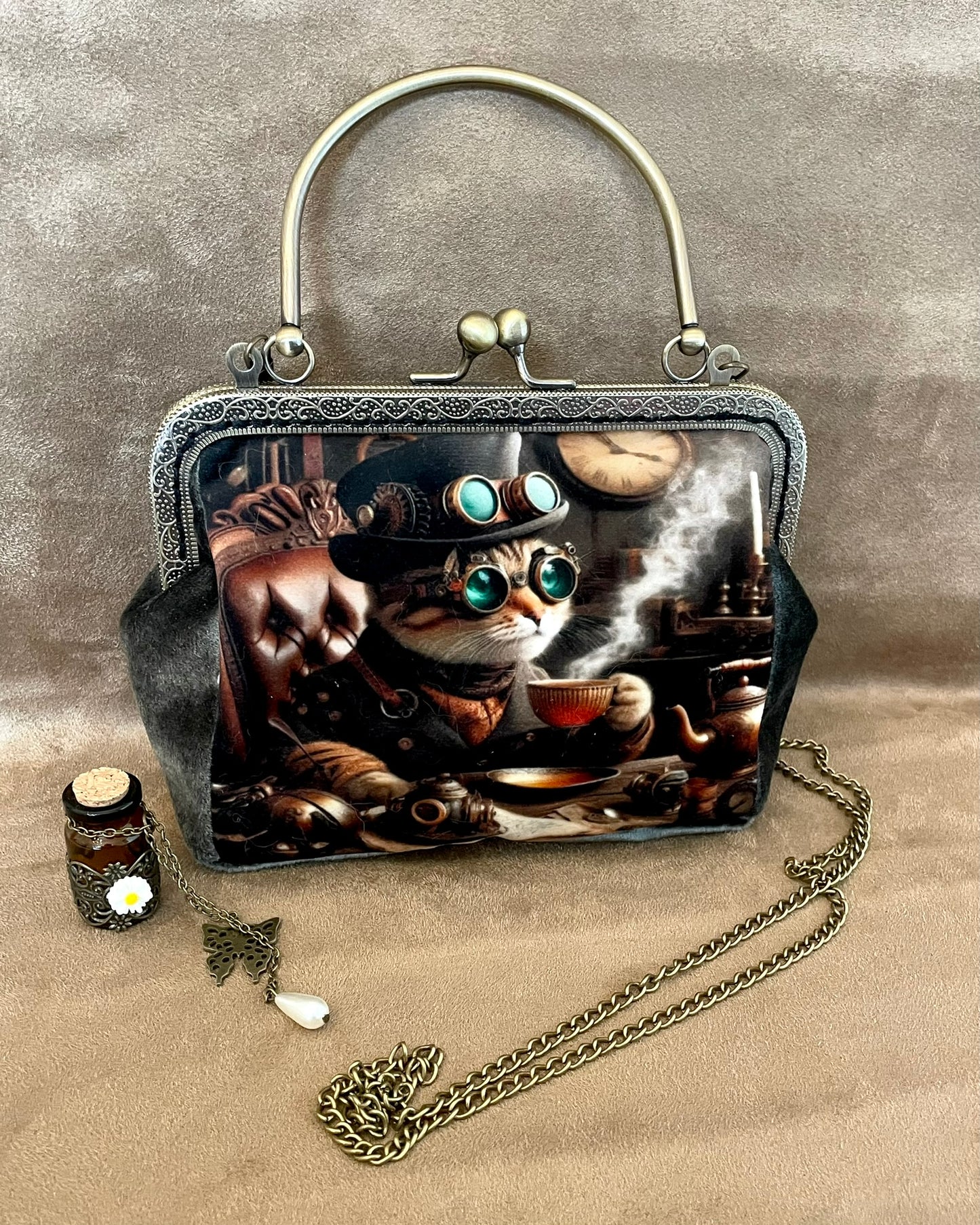 Sac Steampunk "Chat du Temps" – Clutch Vintage à l’Esprit Victorien