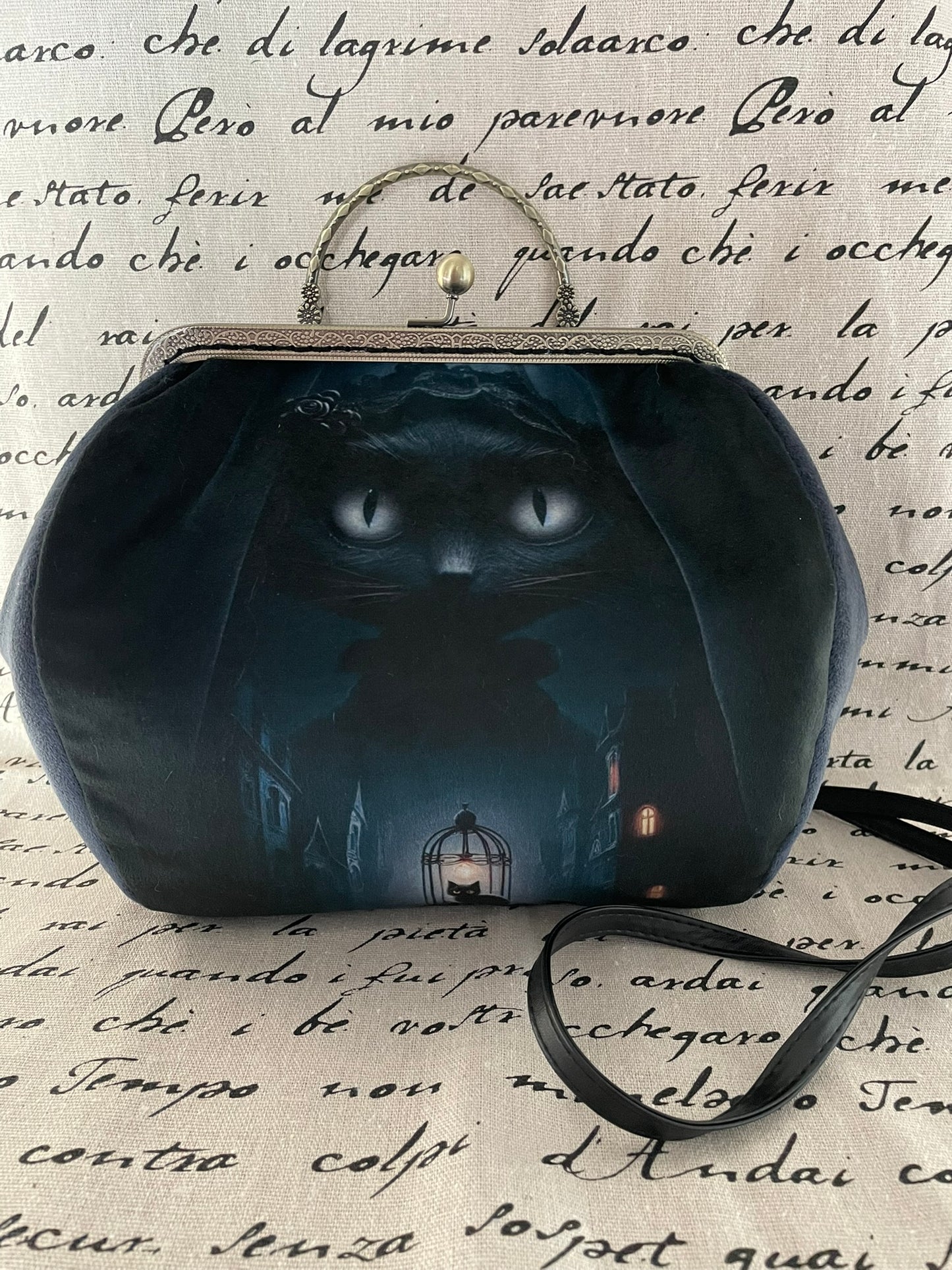 Sac « Le Chat du Manoir de Minuit » – Élégance Gothique & Mystère Nocturne