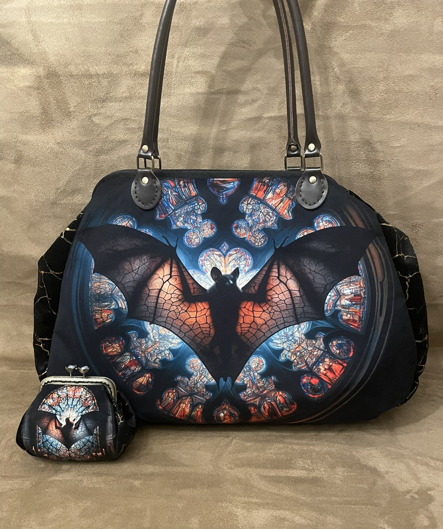 Sac Gothique « Vitrail Nocturne » – Grand Sac Chauve-Souris, Fantastique et Baroque Moderne