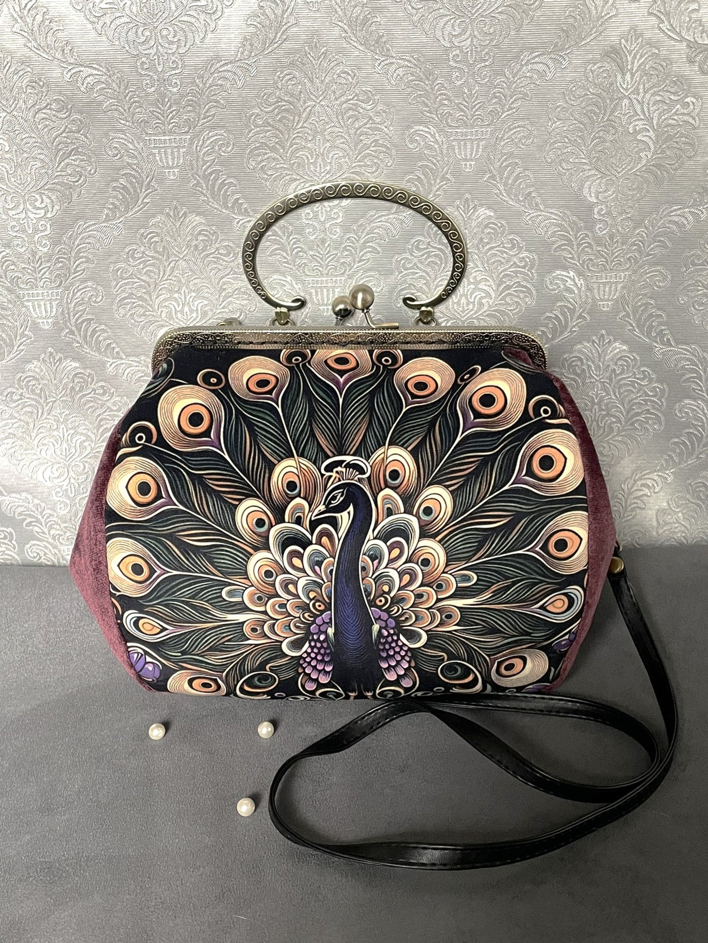 Sac « Paon Impérial » – Majesté Animale et Raffinement Baroque