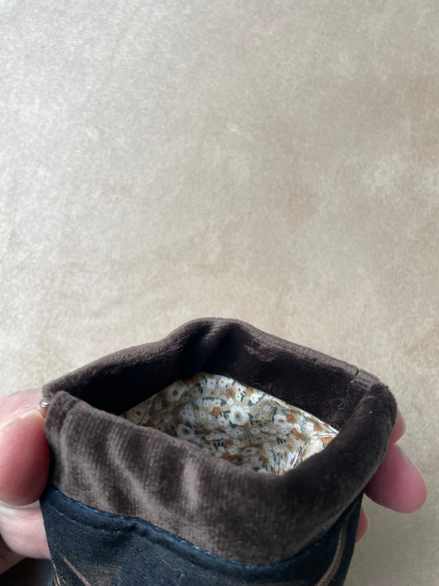 Porte-monnaie clac "Chat Steampunk" – Illustration rétro-futuriste & velours doux – Accessoire compact et décalé