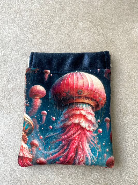 Porte-monnaie clac "Méduses" – Velours bleu & illustration marine – Format compact et original