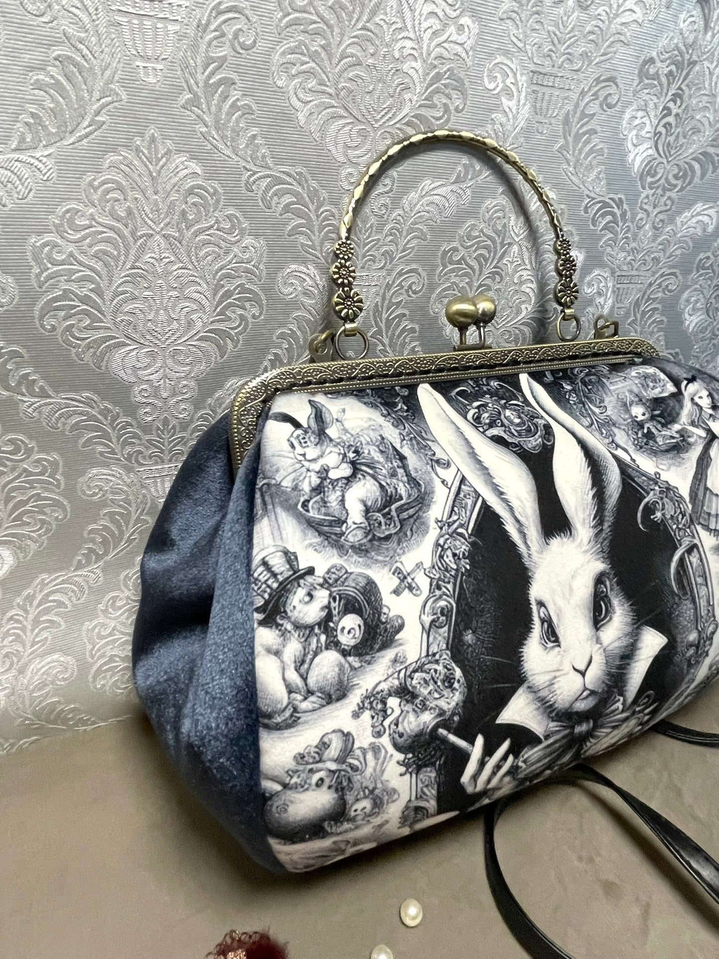 Sac vintage "Lapin Blanc" –  Alice au Pays des Merveilles