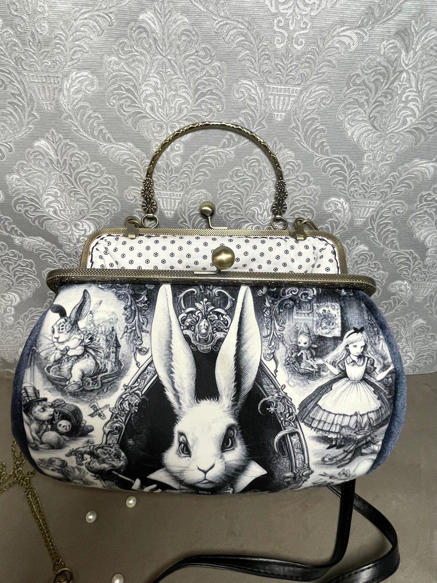 Sac vintage "Lapin Blanc" –  Alice au Pays des Merveilles