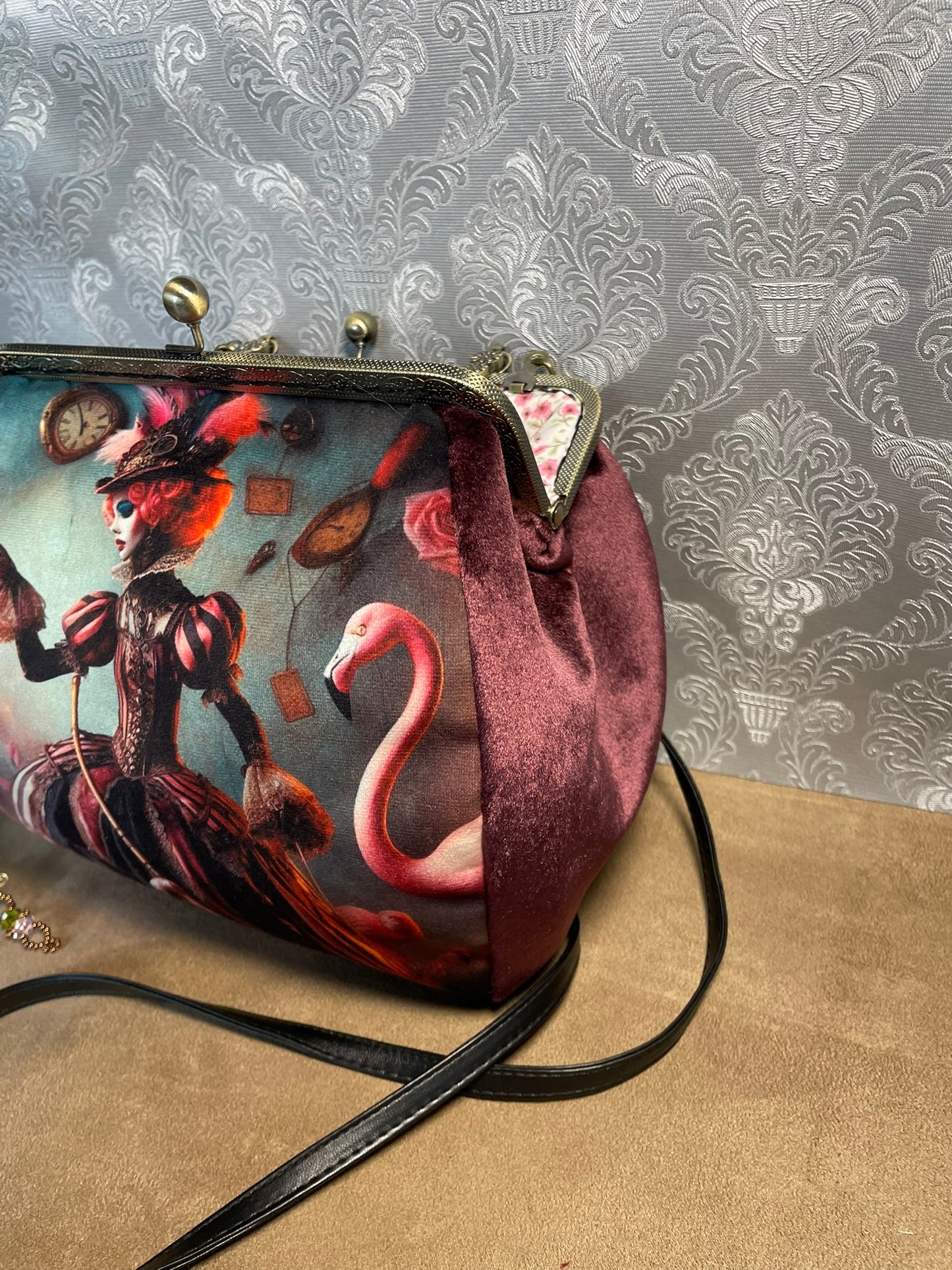 Sac « Reine de Cœur Fantasmagorique » – Accessoire baroque & conte de mode