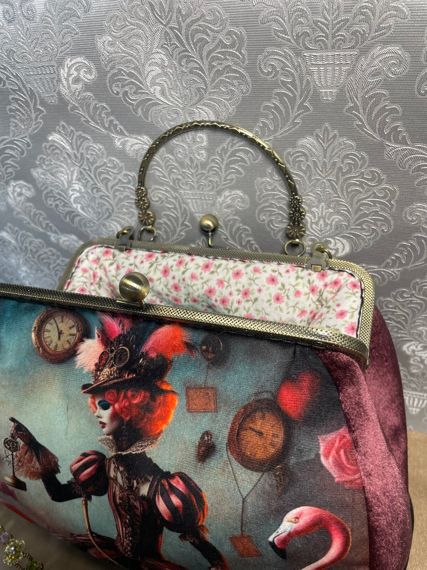 Sac « Reine de Cœur Fantasmagorique » – Accessoire baroque & conte de mode