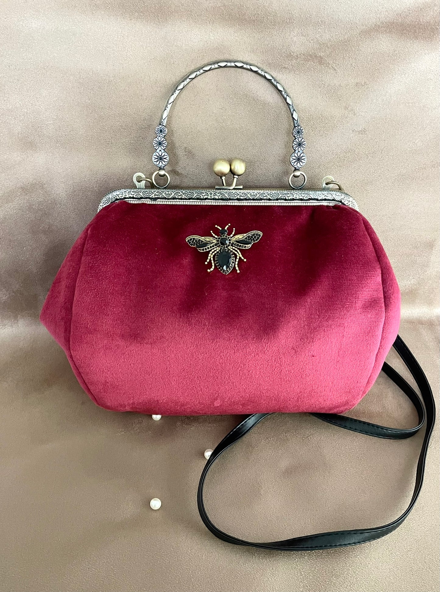Sac à main Bijou « Velours Rubis Enchanté » – Style Vintage & Chic Baroque