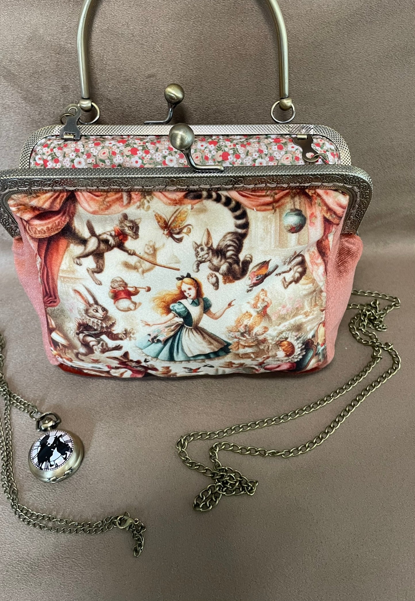 Pochette clutch  "L'Heure du Thé au Pays des Merveilles" – Pochette Vintage Vieux Rose