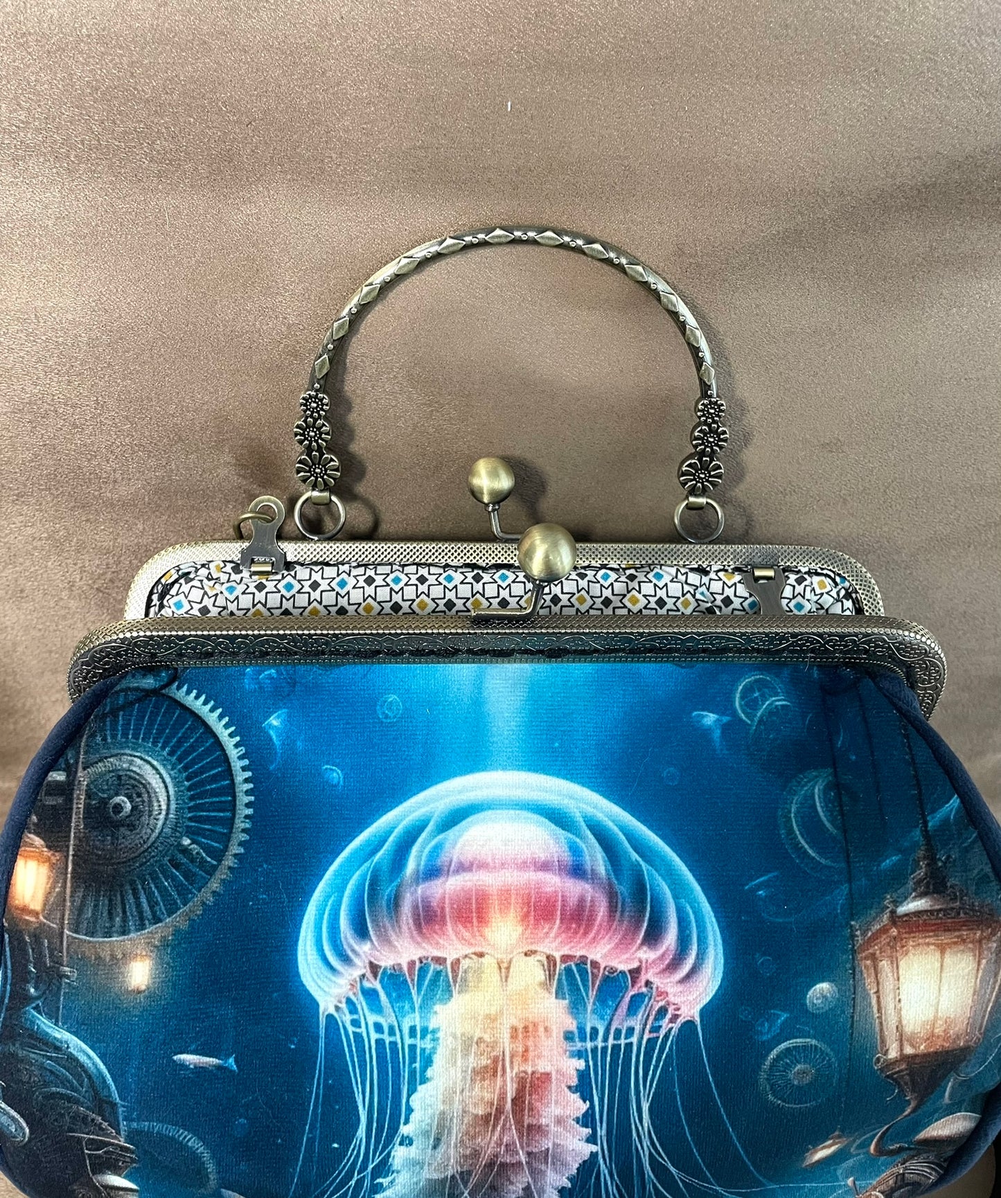 Sac « Méduse des Abysses » – Poésie marine & élégance steampunk
