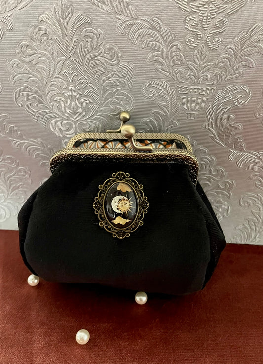 Porte-monnaie "Astre Lunaire" – Création Textile Mystique & Céleste