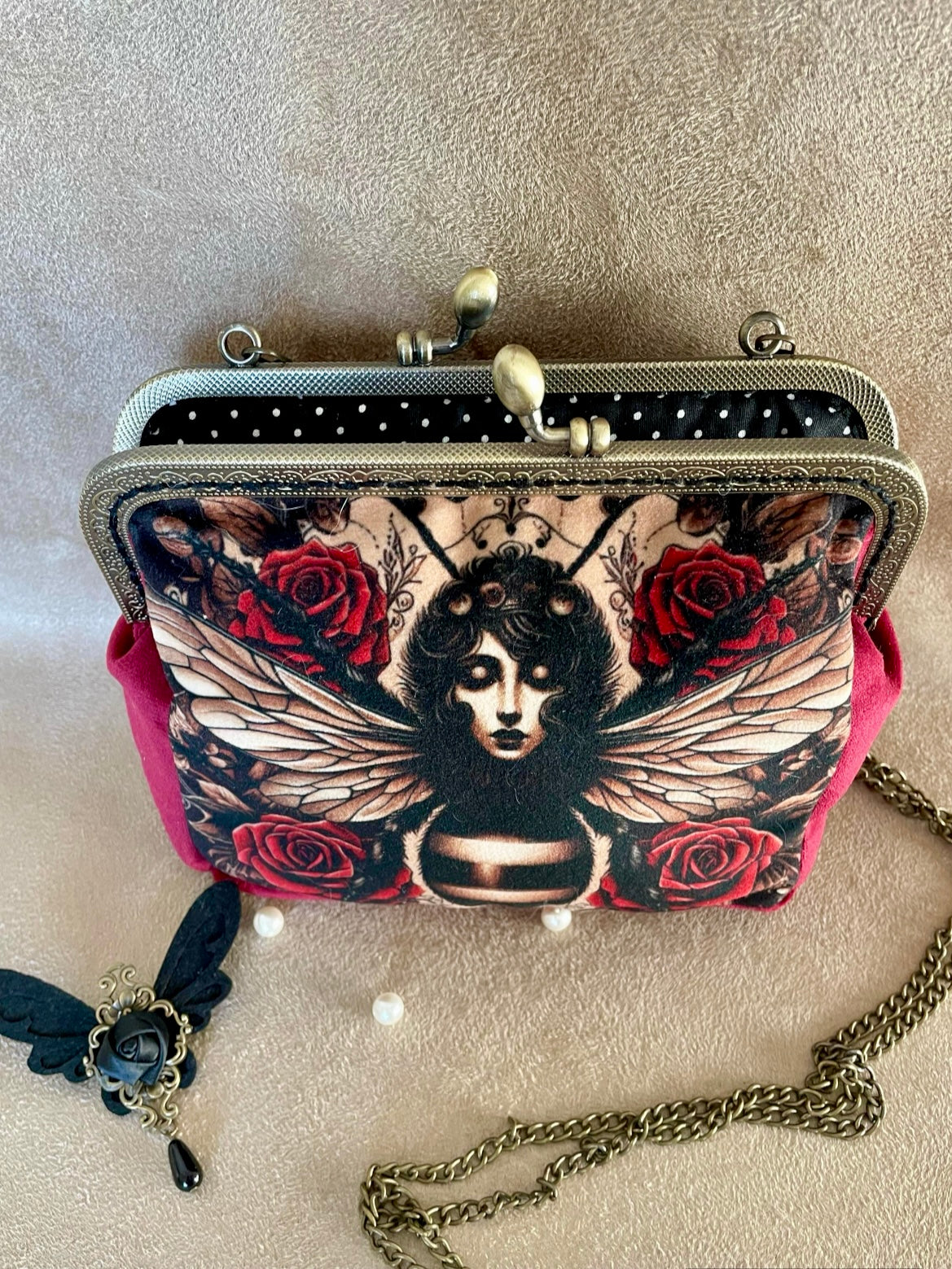 Clutch/Pochette - La femme abeille