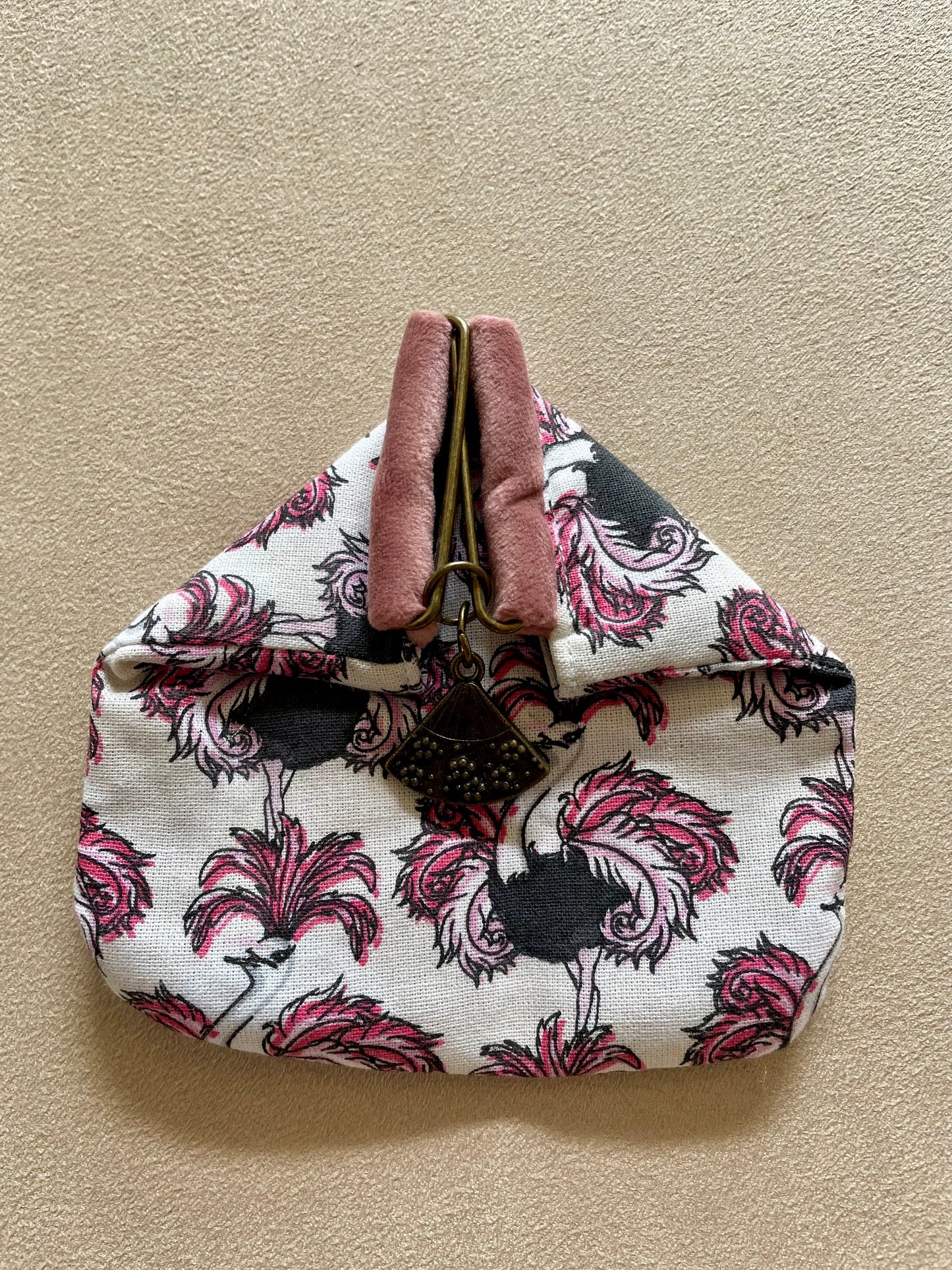 porte monnaie aimanté autruche