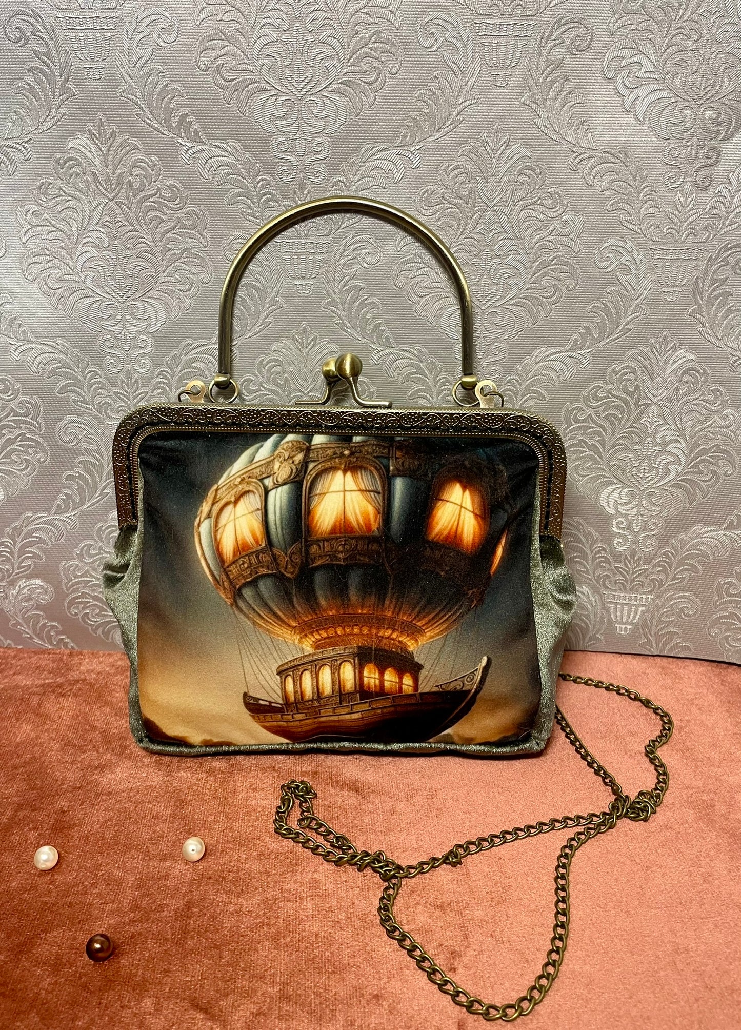 Sac à main style Dark Academia et cabinet de curiosités création textile Le Comptoir de Suzanne.