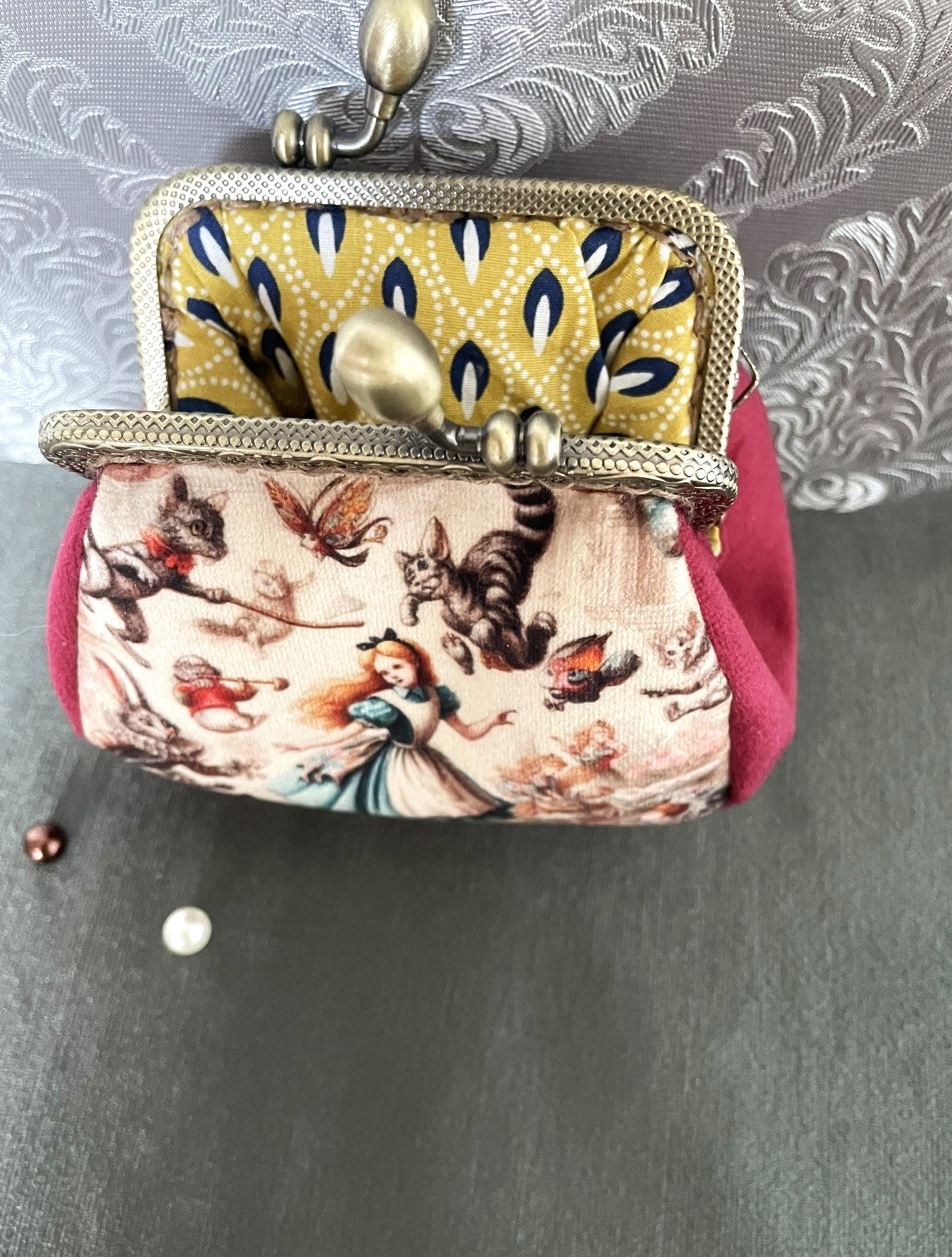 ue intérieure porte-monnaie Alice avec doublure en coton jaune et bleu