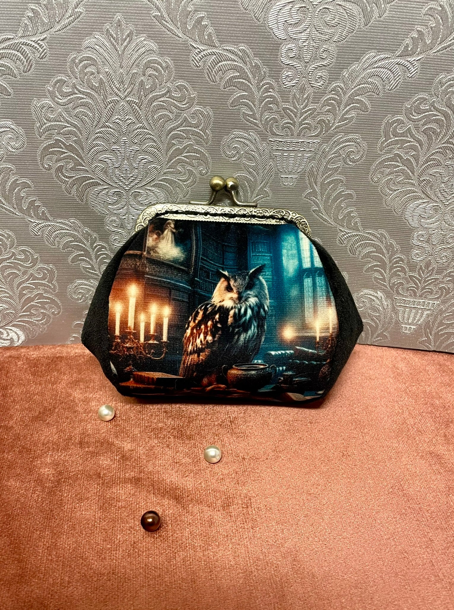 Petite pochette à monnaie esprit sorcellerie et cabinet de curiosités