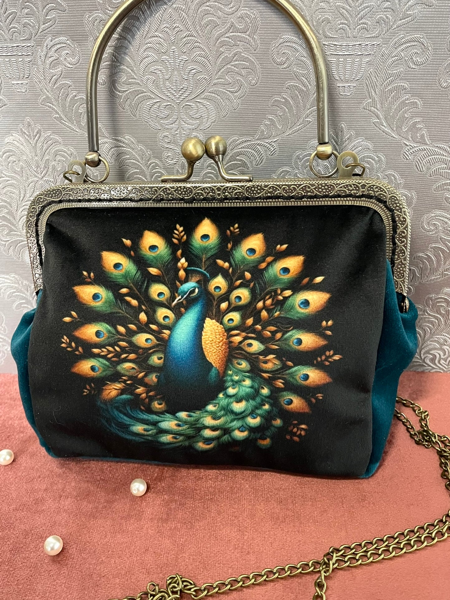 Sac à main esprit vintage avec son fermoir clac à l'ancienne