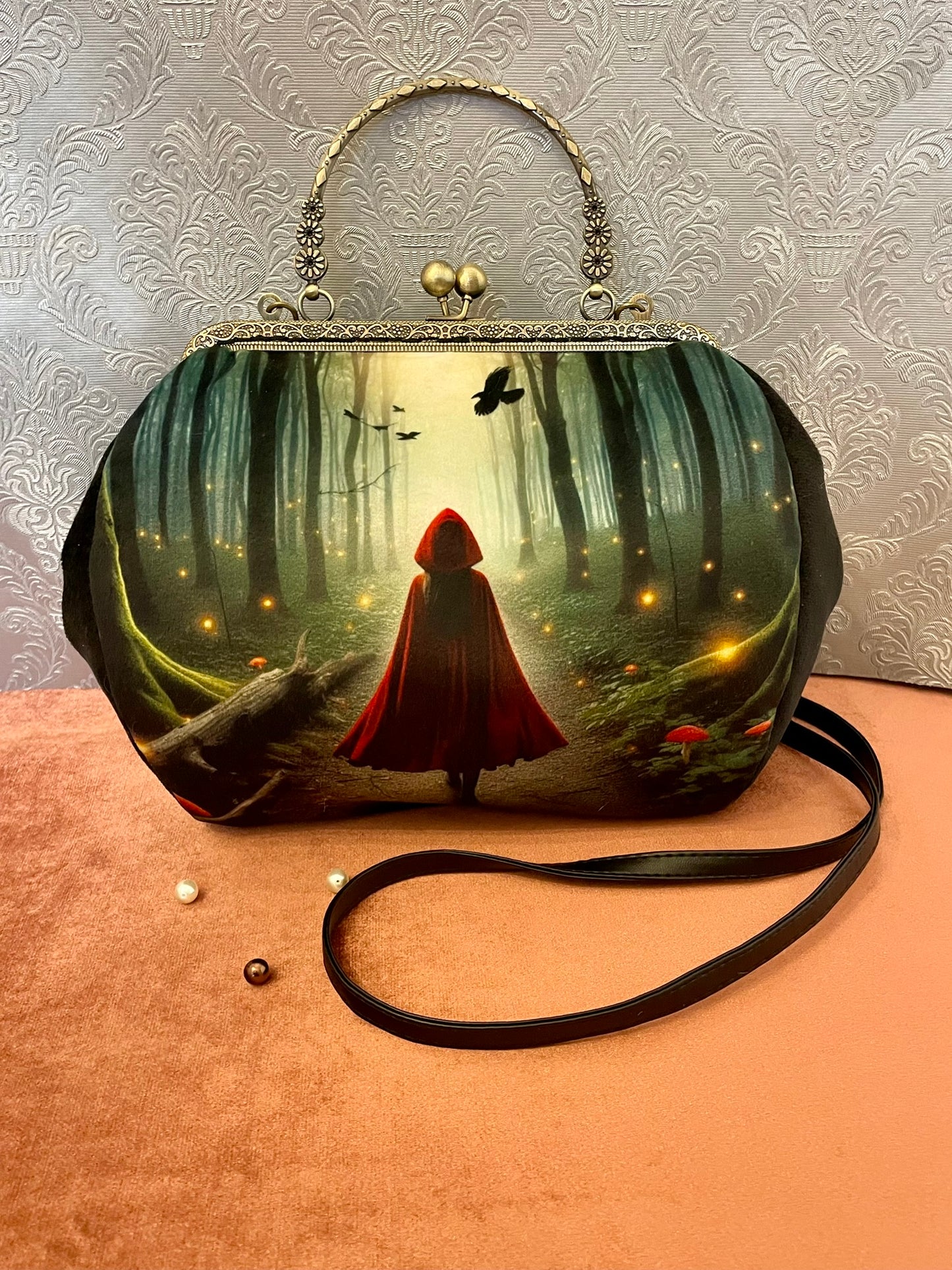 Sac petit chaperon rouge en forêt enchantée en velours