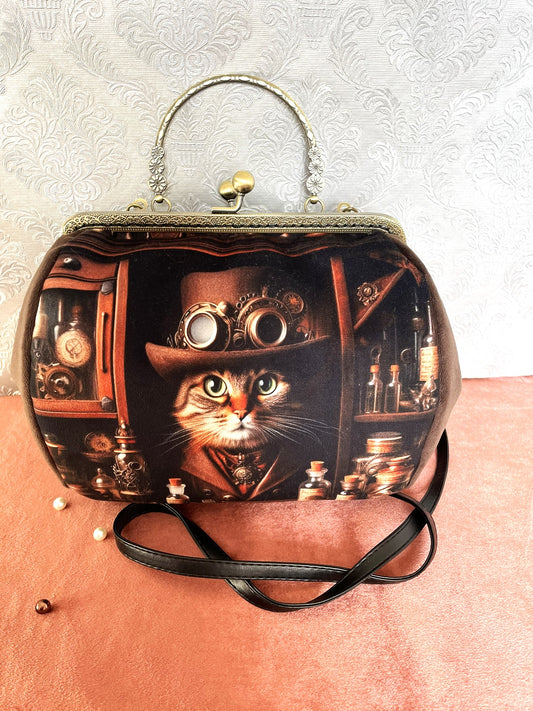 Sac retro a fermoir bronze en velours marron illustration chat steampunk haut de forme avec bandouliere
